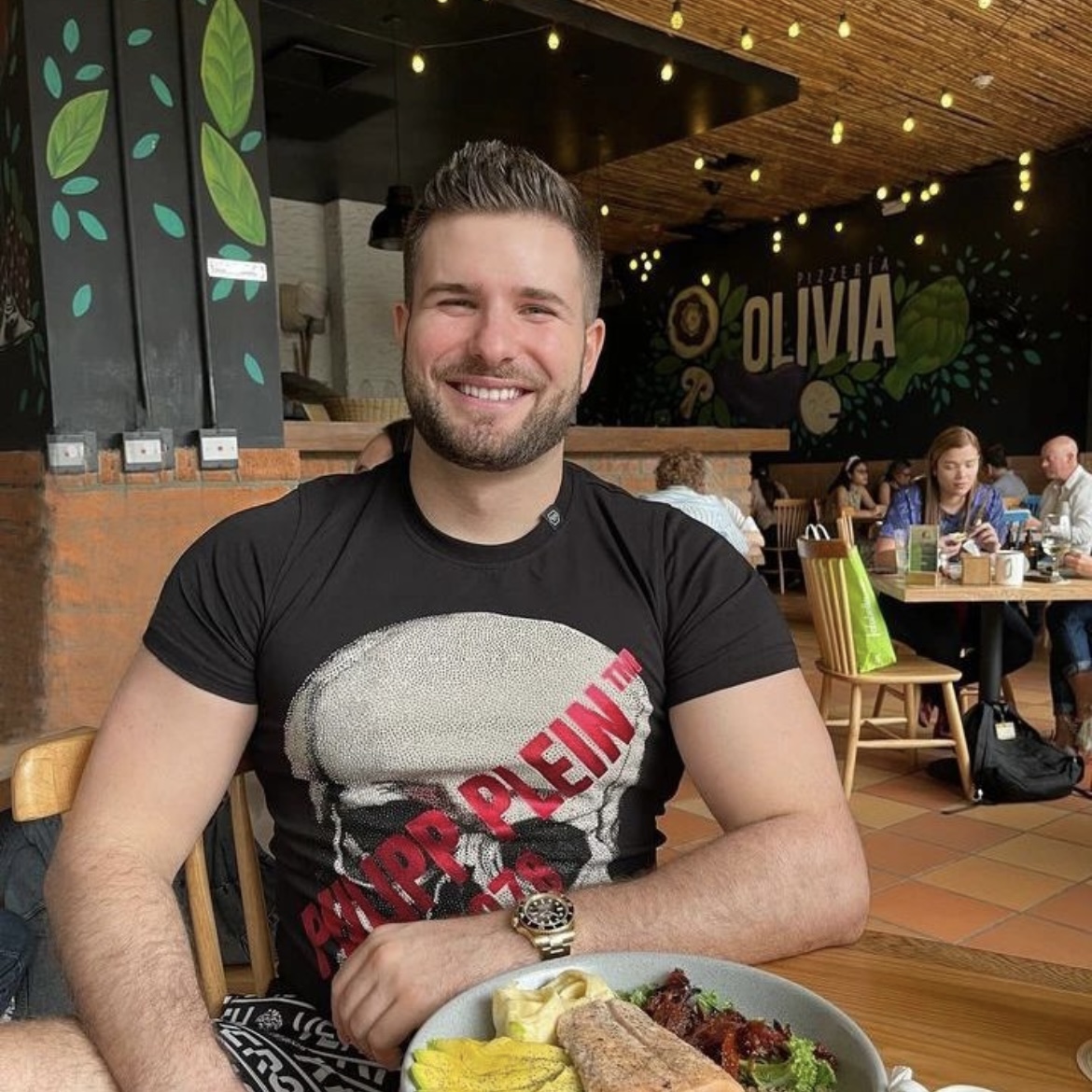 飞鸟加速器用户james,很满意飞鸟加速器